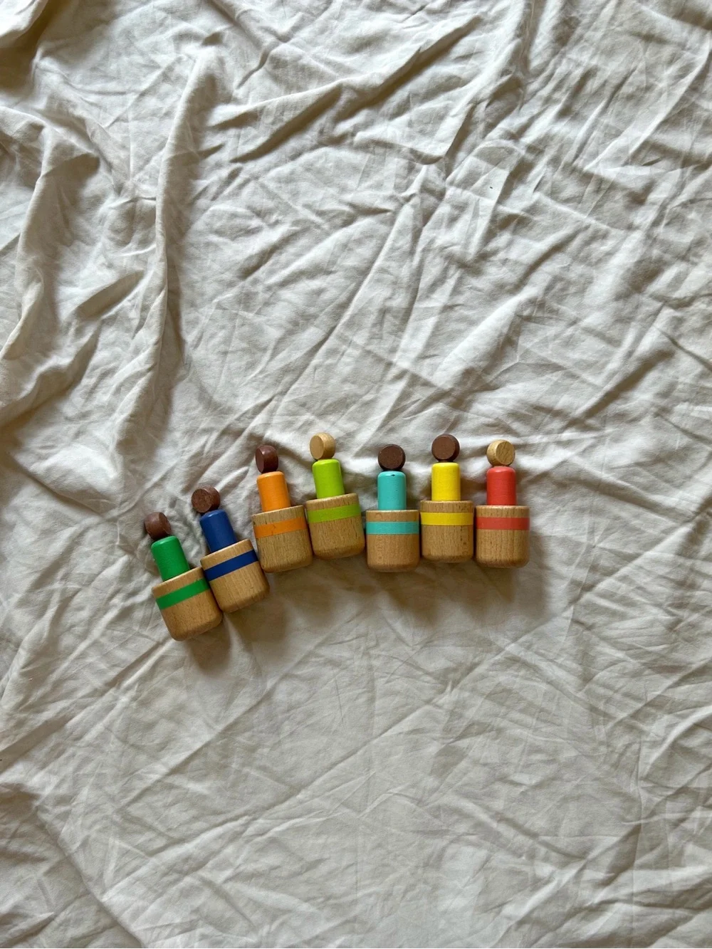Lovevery Colorful Wooden Peg Cup Set